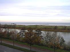 PB183147-04.jpg